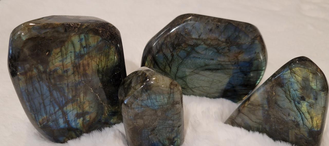 Labradorite Free Form - Transformation, Protection, Increase Metabolism, Intuition, Psychic Abilities, Adventure, Brain Fog